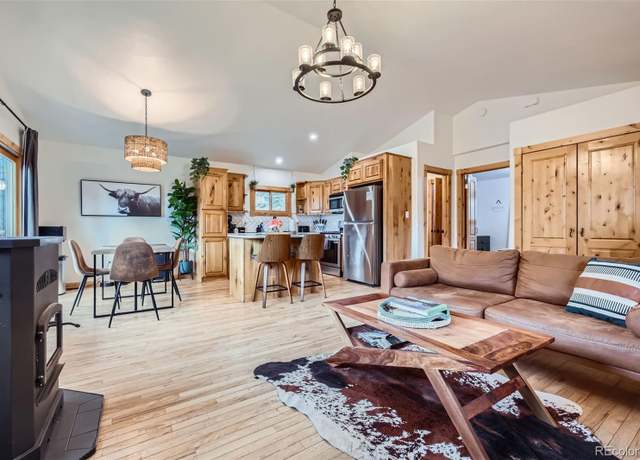 Property at 1978 High Chateau Rd, Florissant, CO 80816, 3 beds, 2 baths