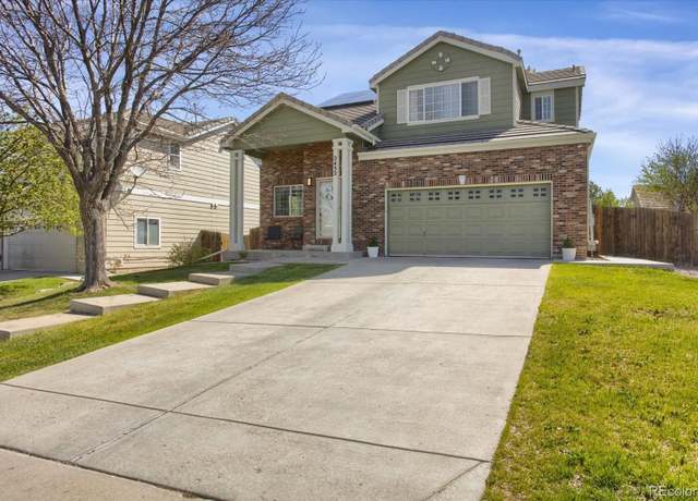 Property at 2432 S Genoa Way, Aurora, CO 80013, 3 beds, 3 baths