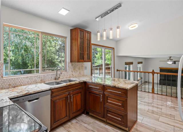 Property at 8725 Meadowlark Cir, Highlands Ranch, CO 80126, 4 beds, 3 baths