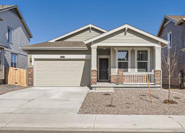 Property at 917 W Beverly St, Elizabeth, CO 80107, 3 beds, 2 baths