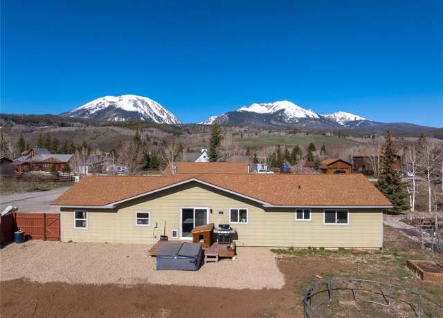 Property at 840 Mesa Dr, Silverthorne, CO 80498, 4 beds, 3 baths