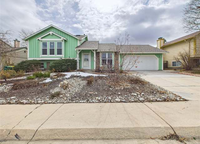 Property at 21278 E Aberdeen Pl, Centennial, CO 80015, 4 beds, 2 baths