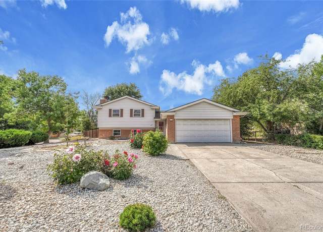 Property at 201 Toledo St, Aurora, CO 80011, 5 beds, 3 baths