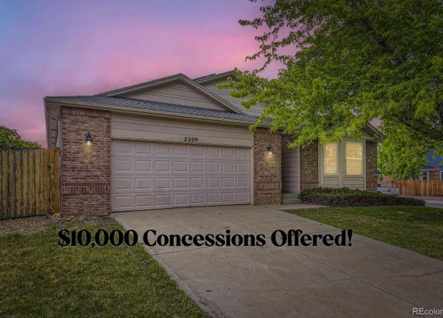 Property at 2209 S Flanders St, Aurora, CO 80013, 3 beds, 2 baths
