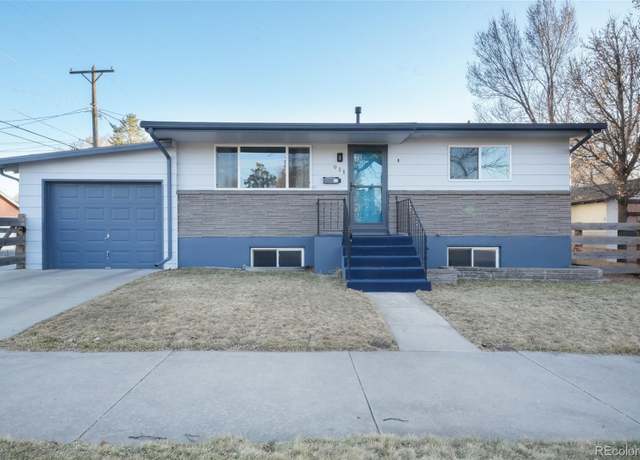 Property at 911 E Willamette Ave, Colorado Springs, CO 80903, 4 beds, 2 baths