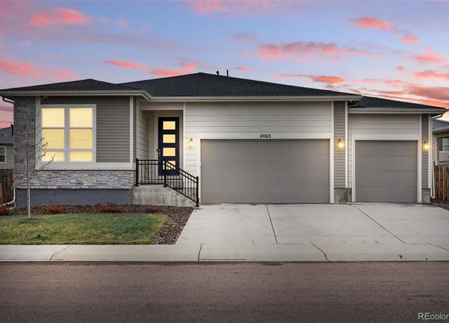 Property at 4063 Castle Vista Dr, Castle Rock, CO 80104, 3 beds, 2 baths