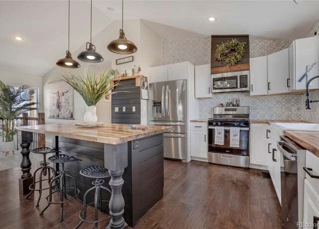 Property at 45523 Sun Country Dr, Elizabeth, CO 80107, 4 beds, 3 baths