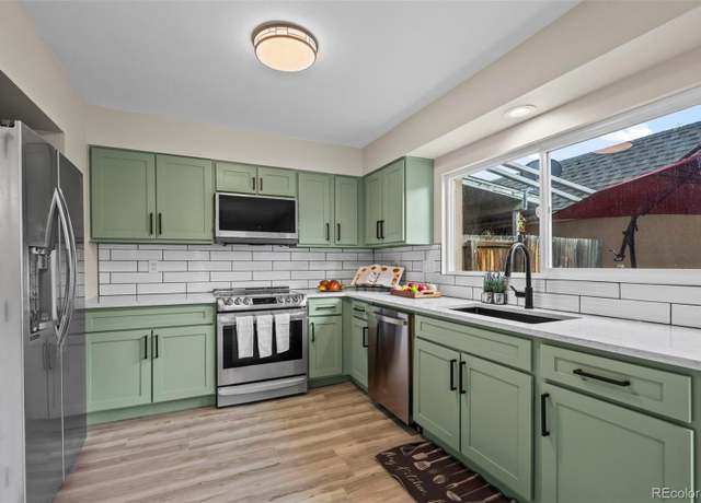 Property at 13025 E Bethany Pl, Aurora, CO 80014, 4 beds, 3 baths