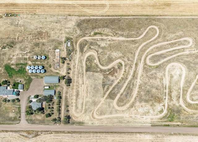 Property at 8555 Converse Rd, Bennett, CO 80102, 8 beds, 3 baths