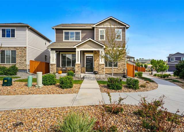 Property at 6833 Longpark Dr, Parker, CO 80138, 4 beds, 3 baths