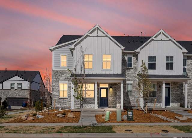 Property at 755 N Tibet St, Aurora, CO 80018, 3 beds, 3 baths