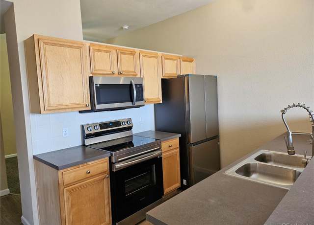 Property at 15475 E Andrews Dr #402, Denver, CO 80239, 2 beds, 1 bath