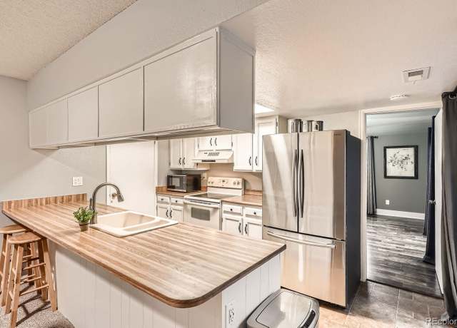 Property at 9483 W 89th Cir, Broomfield, CO 80021, 2 beds, 2 baths