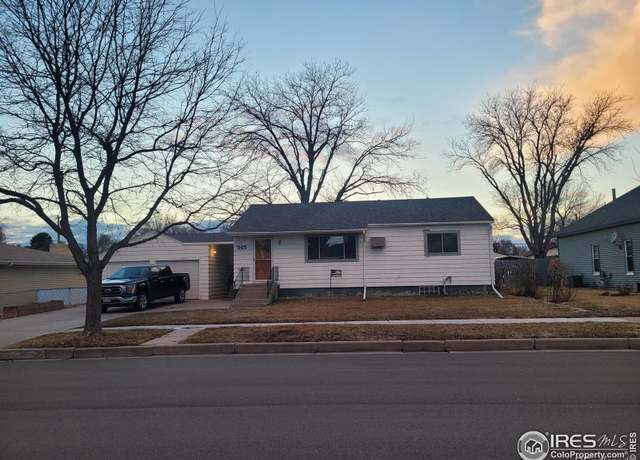 Property at 915 Lincoln St, Fort Morgan, CO 80701, 4 beds, 2 baths