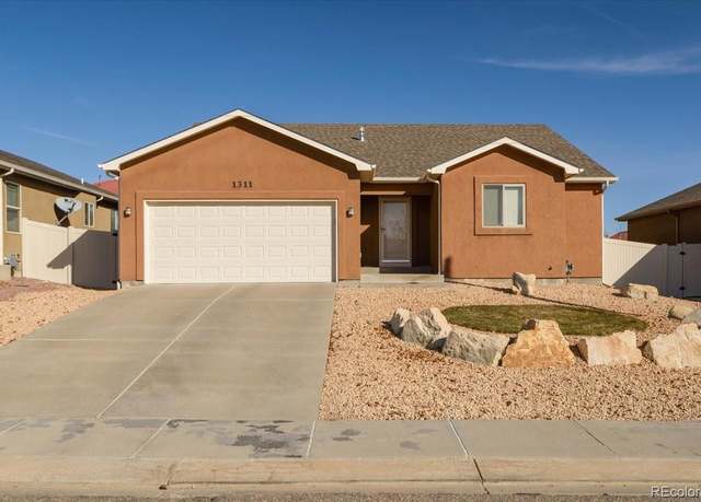 Property at 1311 Paseo Del Norte, Pueblo, CO 81008, 3 beds, 2 baths