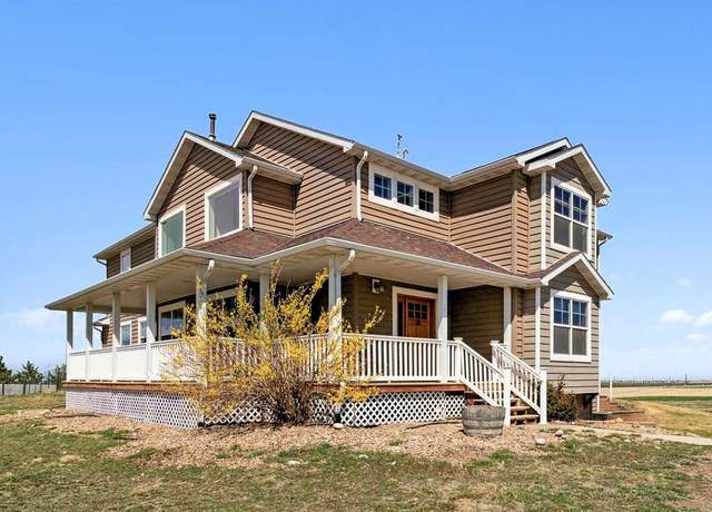 Property at 1212 N County Road 125, Bennett, CO 80102, 5 beds, 4 baths