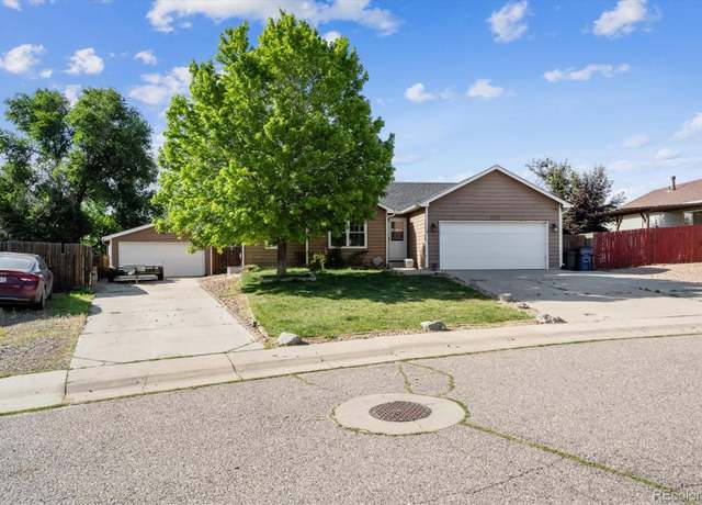 Property at 1115 Cherry Ct, Fort Lupton, CO 80621, 4 beds, 2 baths
