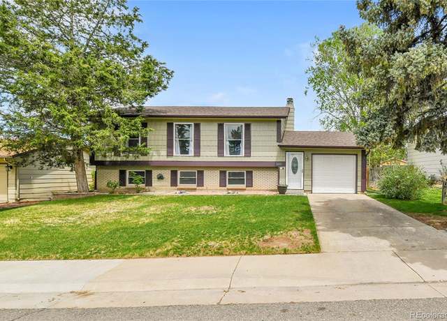 Property at 16025 E Warren Pl, Aurora, CO 80013, 4 beds, 2 baths