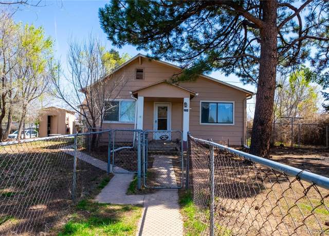 Property at 3752 S Delaware St, Englewood, CO 80110, 5 beds, 2 baths