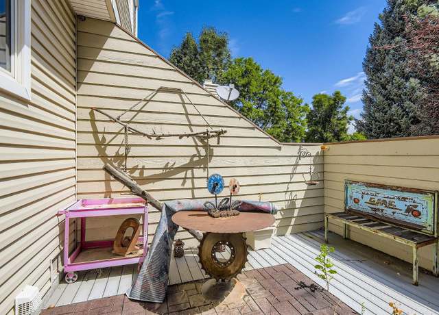 Property at 7679 S Monaco Cir, Centennial, CO 80112, 3 beds, 2 baths