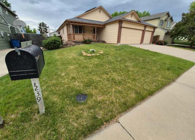 Property at 2239 S Truckee St, Aurora, CO 80013, 3 beds, 2 baths