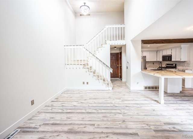 Property at 14010 E Quinn Cir, Aurora, CO 80015, 3 beds, 2 baths