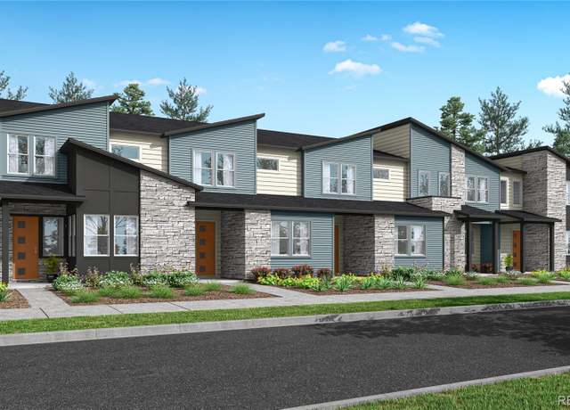 Property at 5686 N Killarney Ct, Aurora, CO 80019, 3 beds, 3 baths