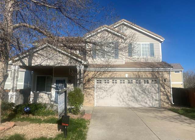 Property at 407 Ivory Cir, Aurora, CO 80011, 3 beds, 3 baths