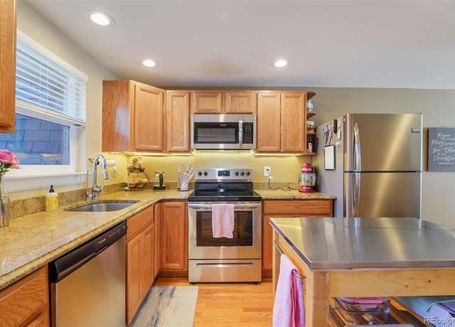 Property at 5809 S Pearl St, Centennial, CO 80121, 2 beds, 2 baths