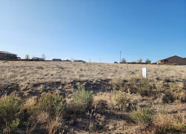 Property at 366 E Greenway Dr, Pueblo, CO 81007