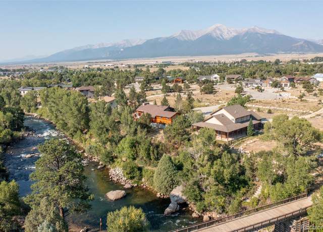 Property at 112 River Run Dr, Buena Vista, CO 81211, 3 beds, 4 baths