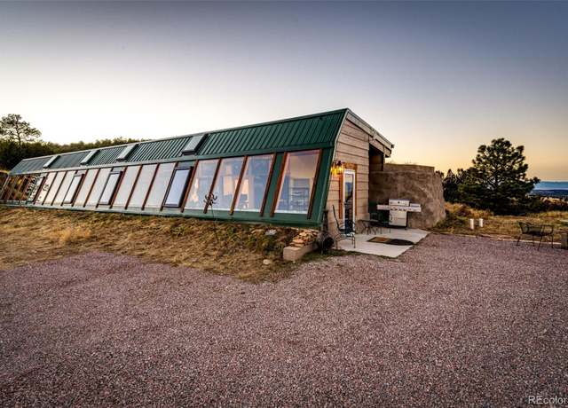 Property at 8782 Vaughn View Dr, Pueblo, CO 81005, 3 beds, 2 baths