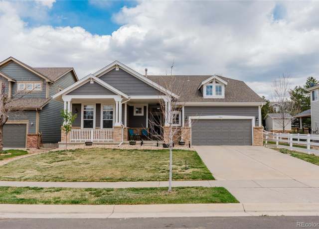 Property at 1560 S Goldbug Cir, Aurora, CO 80018, 3 beds, 2 baths