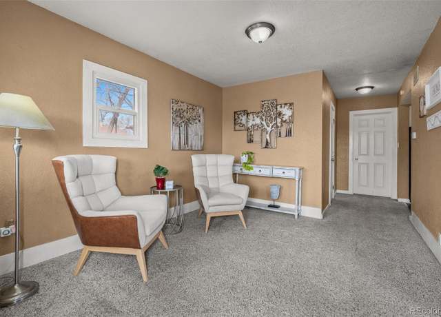 Property at 224 W Mill St, Colorado Springs, CO 80903, 2 beds, 1 bath