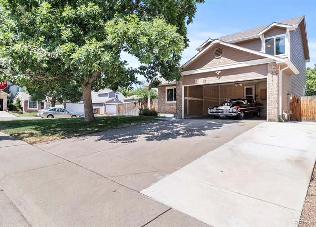 Property at 11445 W Maplewood Ave, Littleton, CO 80127, 4 beds, 4 baths