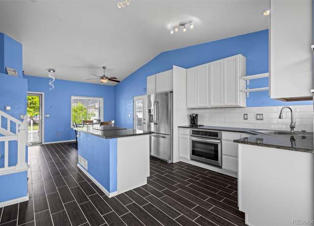 Property at 19524 Montview Dr, Aurora, CO 80011, 3 beds, 3 baths