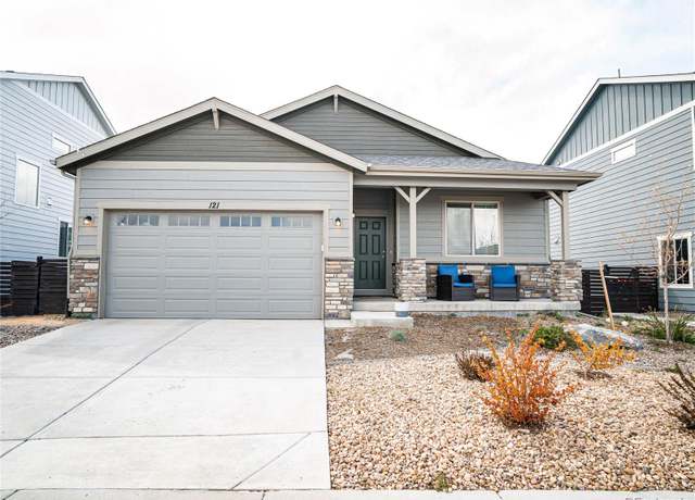 Property at 121 S Vandriver Way, Aurora, CO 80018, 3 beds, 2 baths