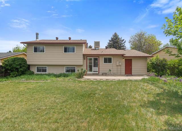 Property at 2453 S Memphis Way, Aurora, CO 80013, 3 beds, 2 baths