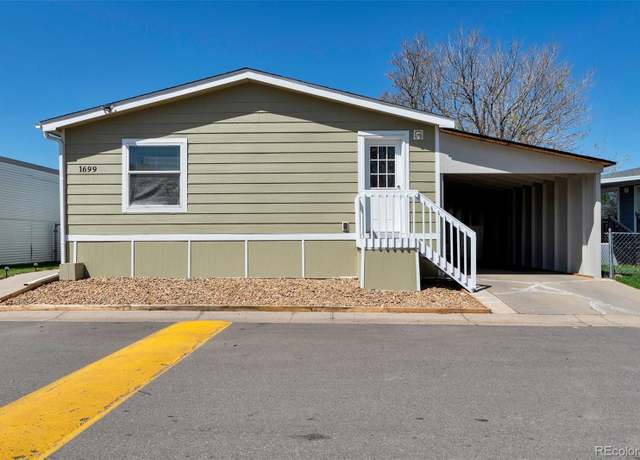 Property at 1699 Cimarron St, Aurora, CO 80011, 3 beds, 2 baths
