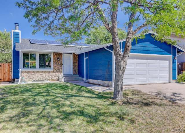 Property at 3854 S Olathe Cir, Aurora, CO 80013, 4 beds, 2 baths