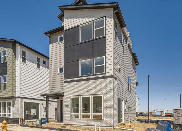 Property at 10880 E Hinsdale Cir, Centennial, CO 80112, 3 beds, 4 baths