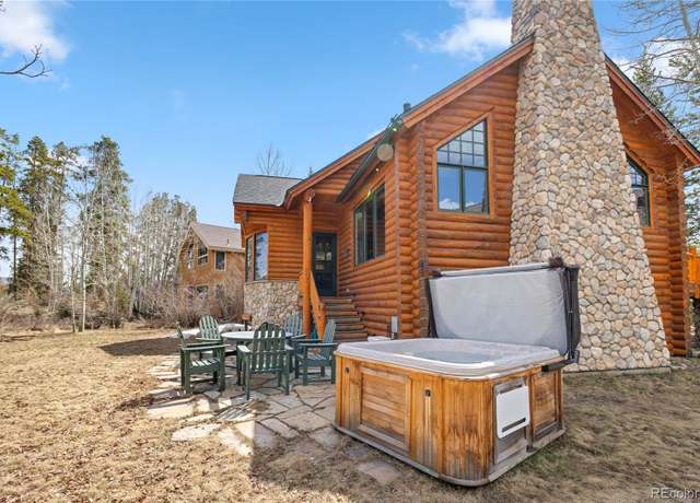 Property at 105 Windflower Ln, Frisco, CO 80443, 4 beds, 3 baths