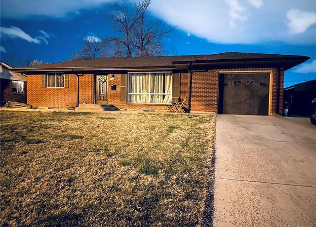 Property at 413 Jamaica St, Aurora, CO 80010, 5 beds, 3 baths