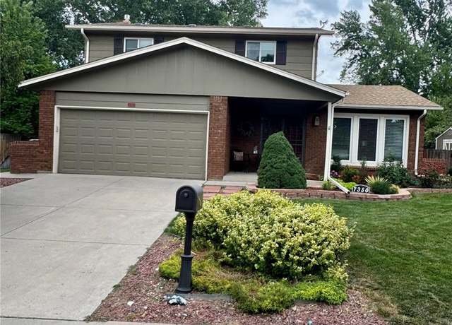 Property at 7350 S Marion St, Centennial, CO 80122, 4 beds, 3 baths