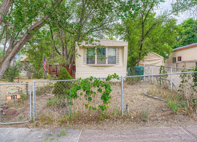 Property at 107 Rangeview Dr, Gypsum, CO 81637, 3 beds, 2 baths