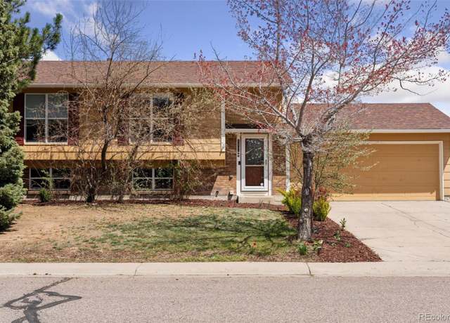 Property at 11338 Donley Dr, Parker, CO 80138, 4 beds, 2 baths