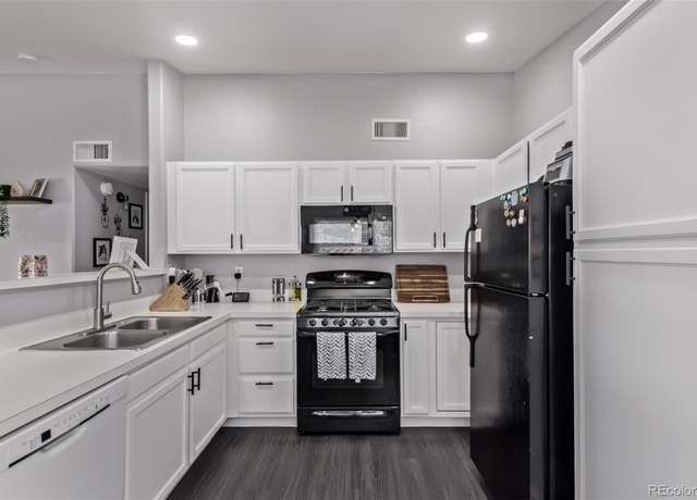 Property at 8705 W Berry Ave #204, Littleton, CO 80123, 2 beds, 2 baths