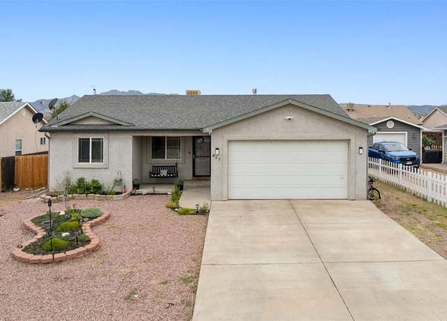 Property at 827 Teton Pl, Canon City, CO 81212, 3 beds, 2 baths