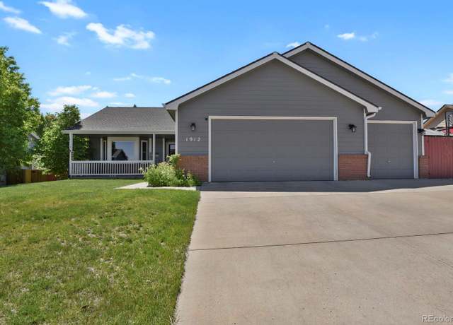 Property at 1912 Sherwood Ln, Johnstown, CO 80534, 4 beds, 3 baths