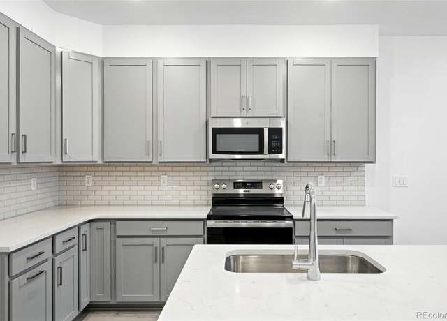 Property at 17115 W 91st Ln, Arvada, CO 80007, 3 beds, 3 baths